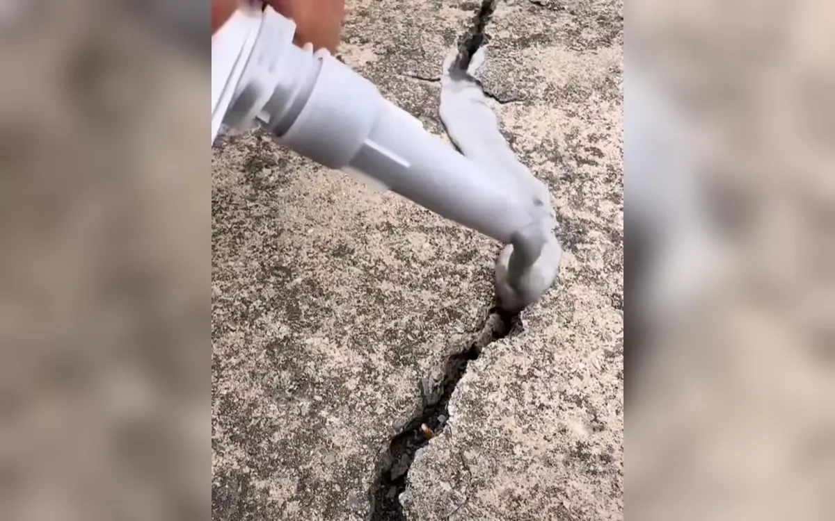 Crack before filling
